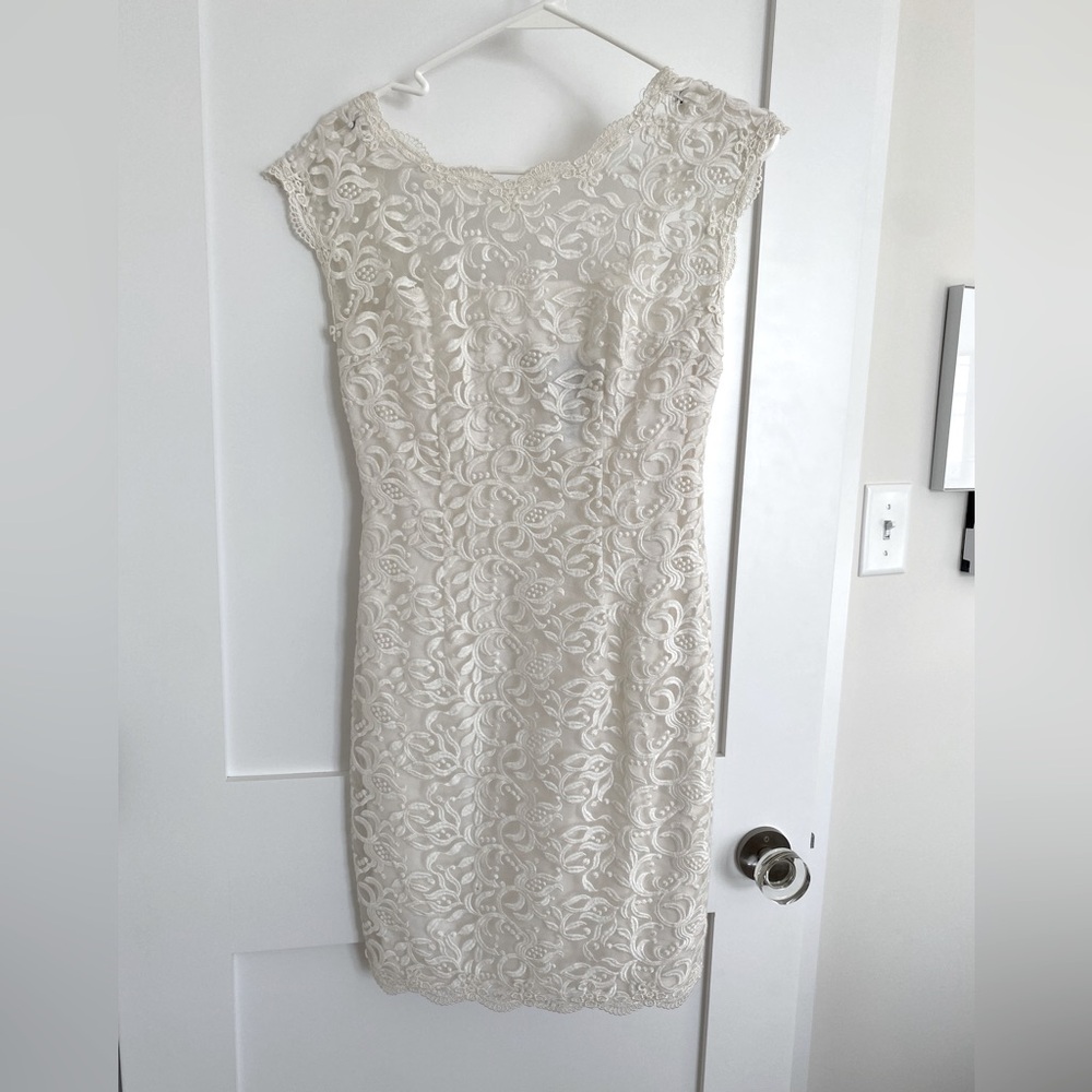 Off White Lace Dress Size 0. Laundry.